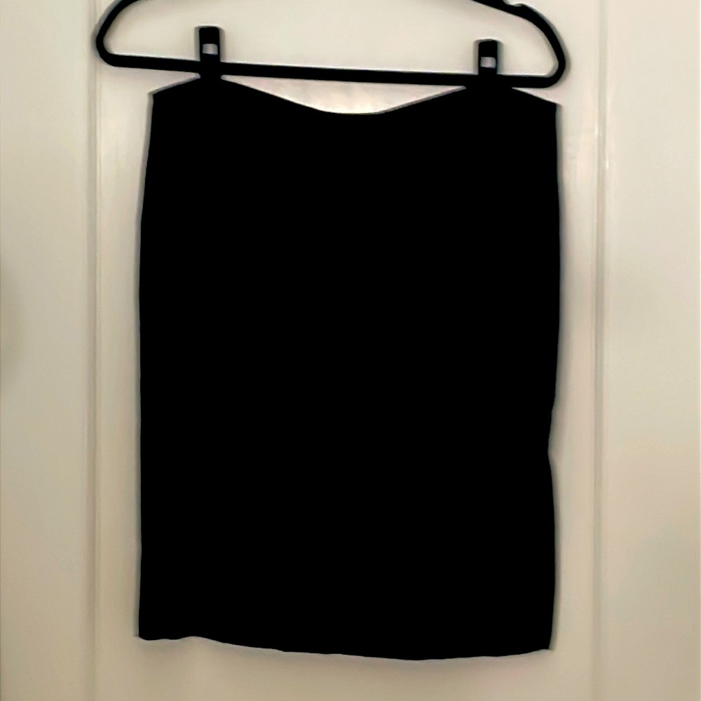 Comfy, black skirt